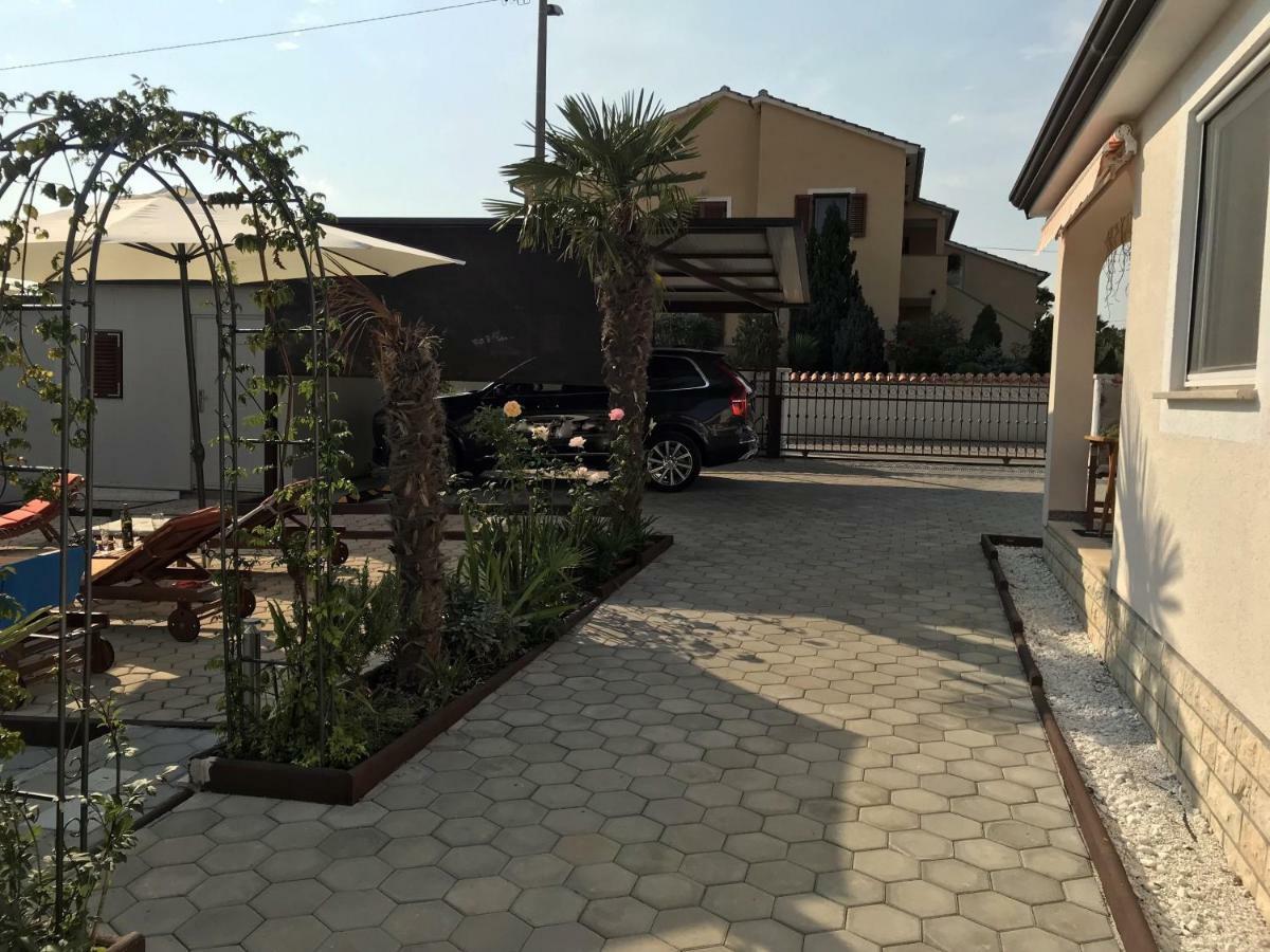 Palme Villa Porec Bagian luar foto